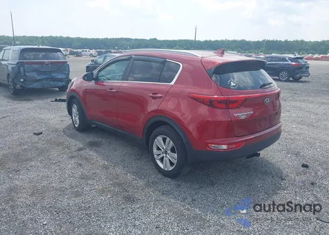 2018 Kia Sportage Lx z USA, uszkodzony, nr VIN KNDPM3AC5J7373346